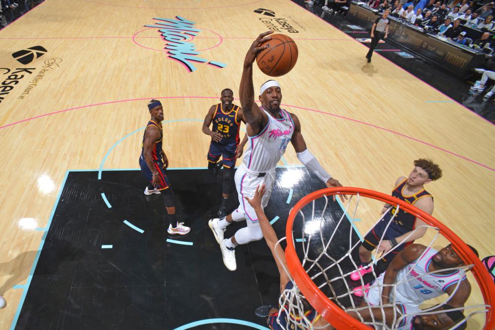 将足球的艺 将足球的艺