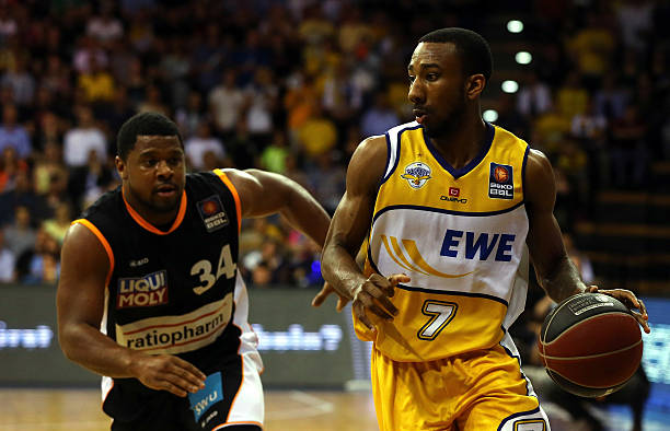 的重要纽带 的重要纽带